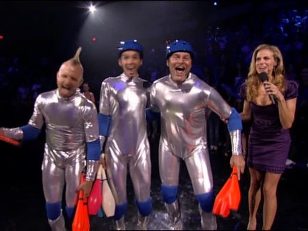 Hole in the Wall - Trapezoid Vs. Cirque Du Inferno