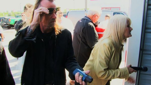 Storage Wars: Northern Treasures - Ain't No Locker Like a Birthday Locker