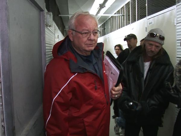 Storage Wars: Northern Treasures - Spies Like Urs