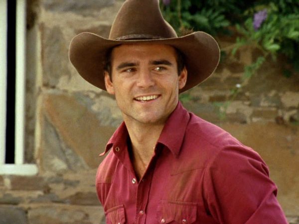 McLeod's Daughters - Suspicious Minds