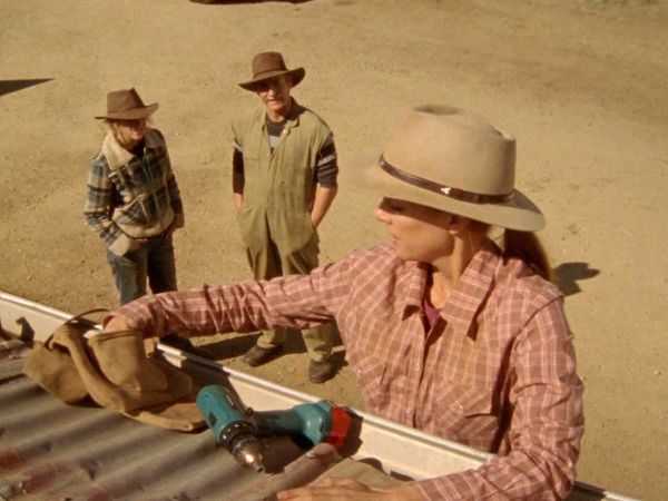 McLeod's Daughters - The Calling