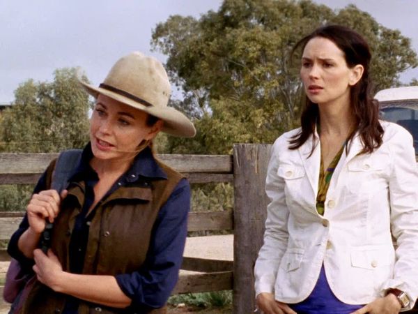 McLeod's Daughters - My Enemy My Friend