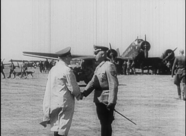 Hitler's Bodyguard - Hitler's Dangerous Train Journey
