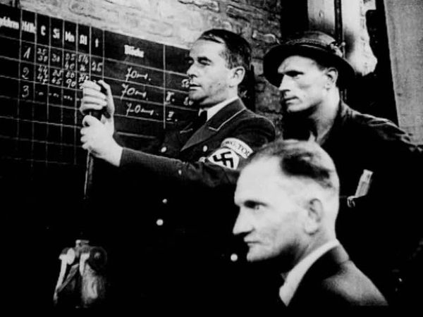 Hitler's Bodyguard - Poison Gas Plot in the Bunker
