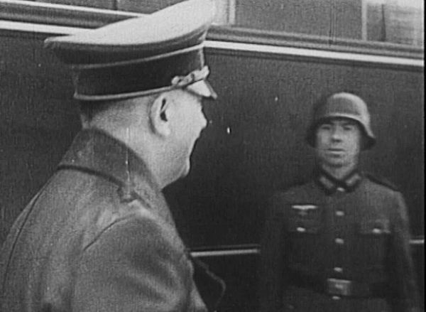 Hitler's Bodyguard - Flights into Danger