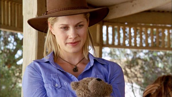 McLeod's Daughters - The Courage Within