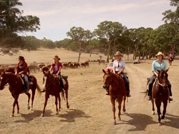 McLeod's Daughters - Into The Valley Of The Shadow