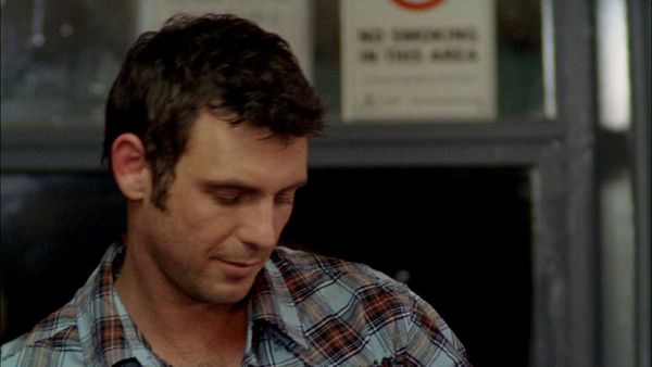 McLeod's Daughters - The Pitfalls Of Love