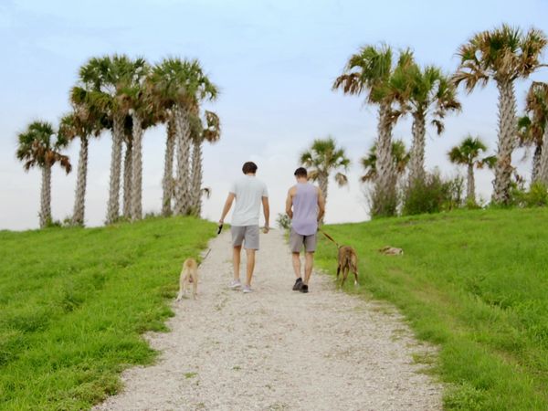Siesta Key - Garrett Gets a Girl
