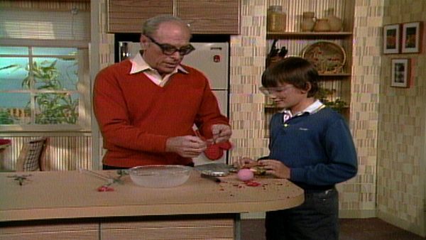 Mr. Wizard's World - Firefighter's School, Robot Sensor and more