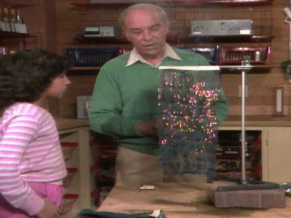 Mr. Wizard's World - Firefly Trickery, Steel Wool Fireworks and more