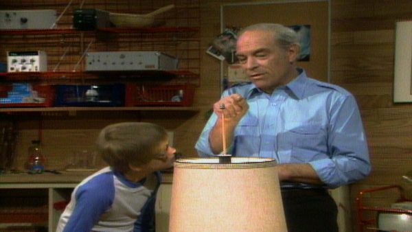 Mr. Wizard's World - Walk Through Paper, Heat Spiral and more