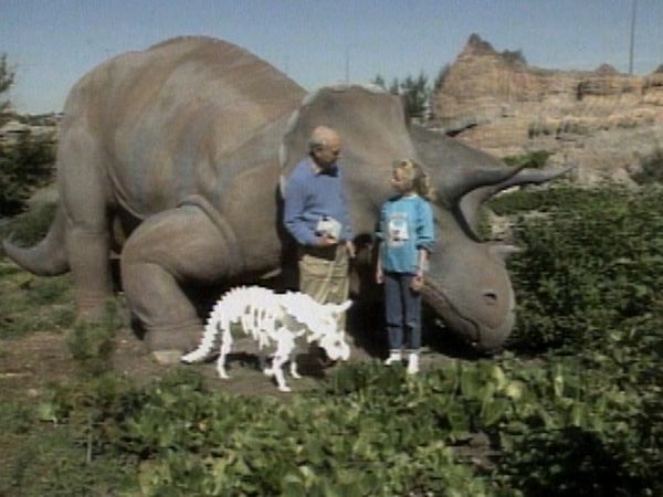 Mr. Wizard's World - Dinosaur Bones, Fruit Fly Center and more