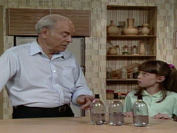 Mr. Wizard's World - Mars Ball, Taking Water Apart and more
