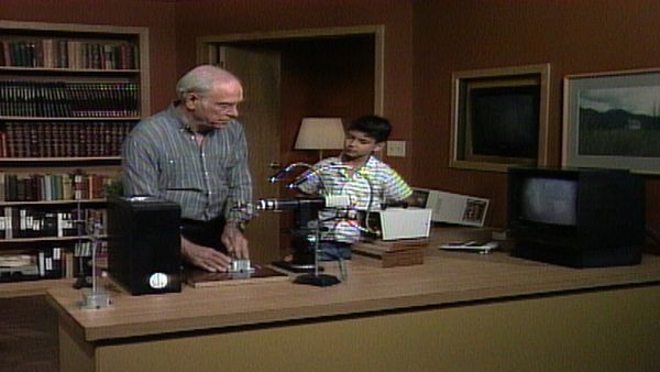 Mr. Wizard's World - Pond Animals, Paper Tube Kazoo and more