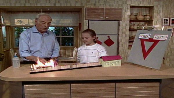 Mr. Wizard's World - Fire Triangle, Animal Models and more
