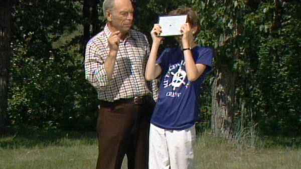 Mr. Wizard's World - Ultra Violet Light, Homemade Motor and more