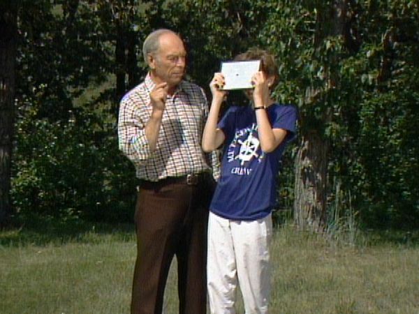 Mr. Wizard's World - Ultra Violet Light, Homemade Motor and more
