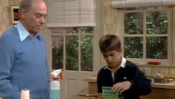 Mr. Wizard's World - Potassium Nitrate, Telescopes and more