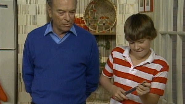 Mr. Wizard's World - Potato Pop Gun, Colored Flames and more