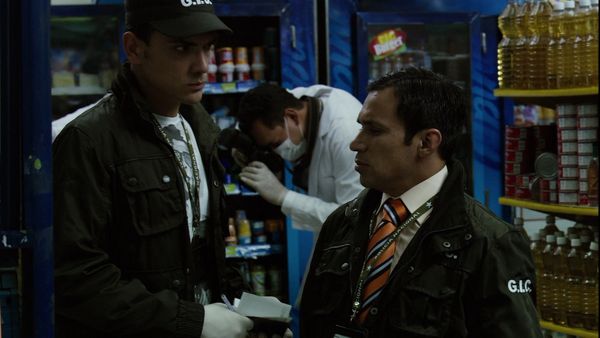 Infiltrados - Episodio 1x1