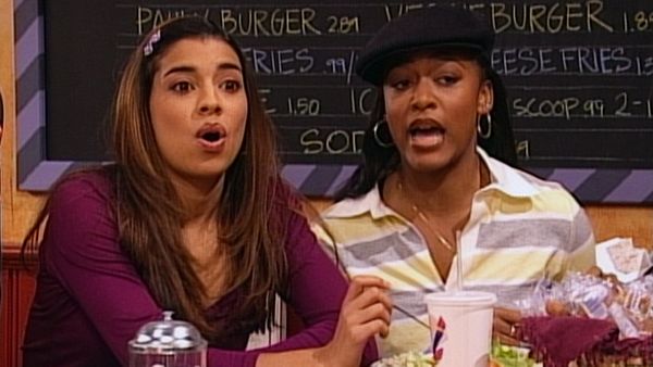 Taina - Buscando Deseperadamente a un Agente