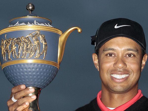 Tiger Woods - Tiger Woods wins 2006 WGC-American Express Championship