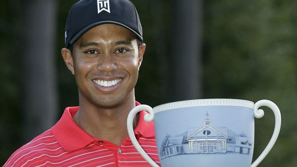 Tiger Woods - Tiger Woods wins 2006 Deutsche Bank Championship