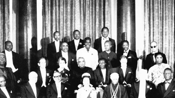 El Mundo Es Tuyo - Marruecos -  Filadelfia – Barbados y  Martinica