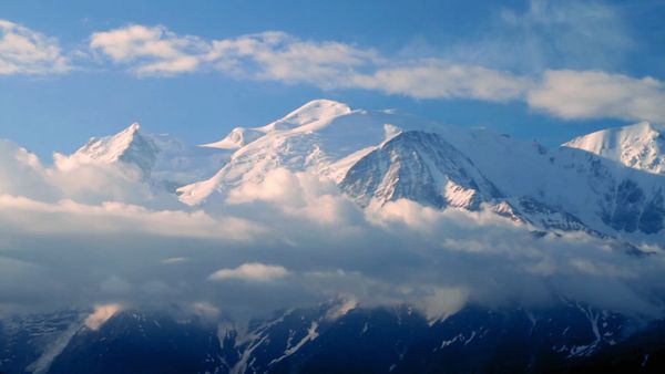 El Mundo Es Tuyo - Chamonix – Viena – Islas Azores