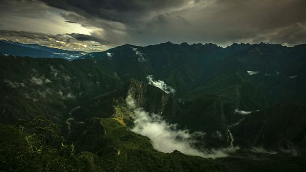 El Mundo Es Tuyo - Machu Picchu, San Petersburg y Cancún