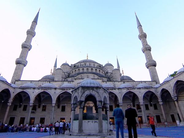 El Mundo Es Tuyo - Estambul, Dubai y Las Vegas