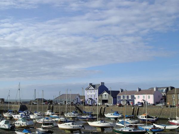 Great Interior Design Challenge - Casas georgianas Aberaeron