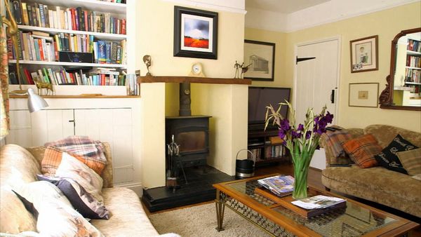 Great Interior Design Challenge - Cabañas con techo de paja de Ashby St Ledgers