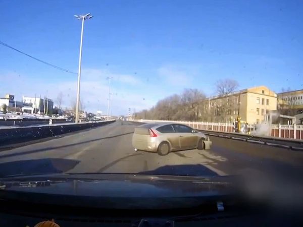 Car Crash TV - Episodio 11