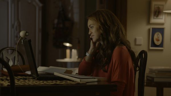 Sin Identidad - Excusatio non petita