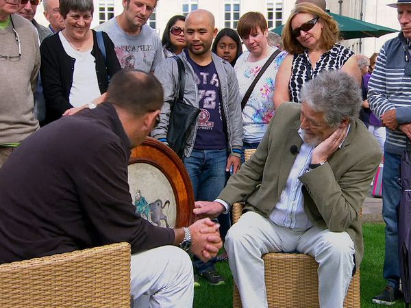 Antiques Roadshow UK - Walthamstow Town Hall 1