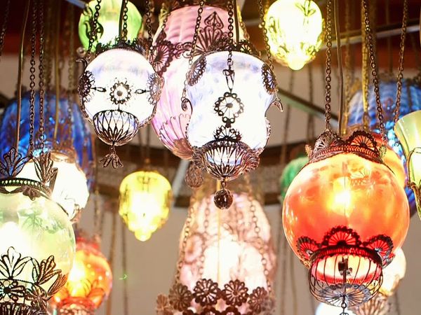 Deals in the Desert - The Bigger The Better