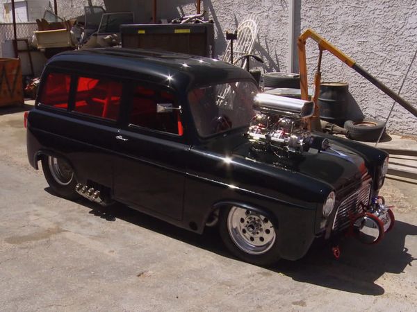Locos Por los Autos - Negro, blanco y bólido en todas partes