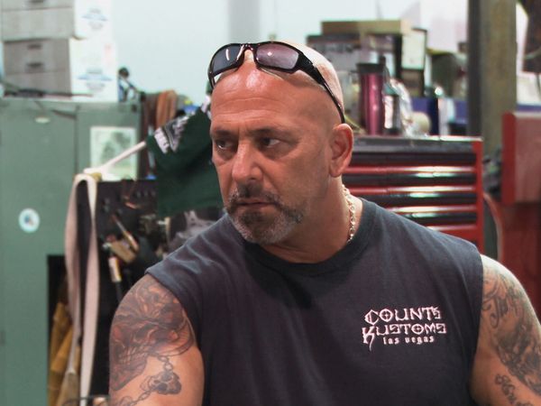 Locos Por los Autos - Harley y el Mercedes misterioso