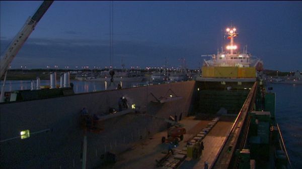 Mega Movers - Barcos a bordo de barcos