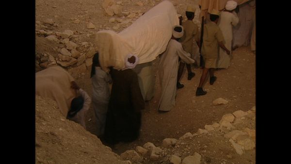 Akhenaten and Nefertiti - The Mummies of the Heretics