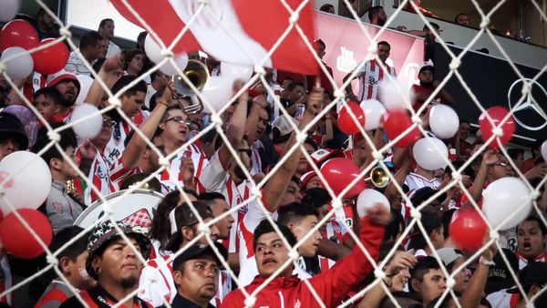 Fuerza Necaxa - Pasión desde las butacas