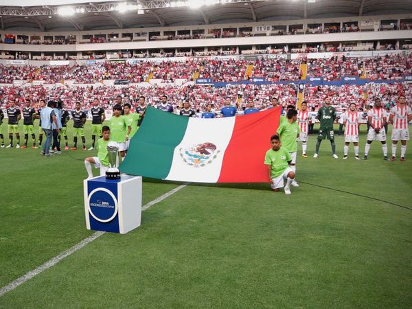 Fuerza Necaxa - Las dos caras de la moneda
