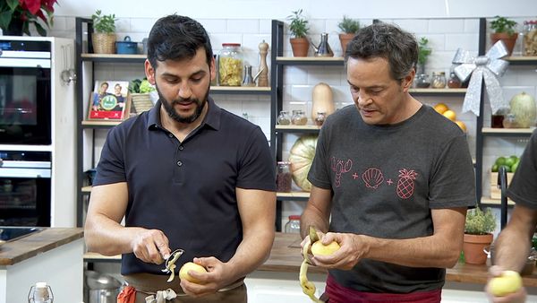 Torres en la Cocina - Champiñones Con Langostinos, Pollo a la Perea