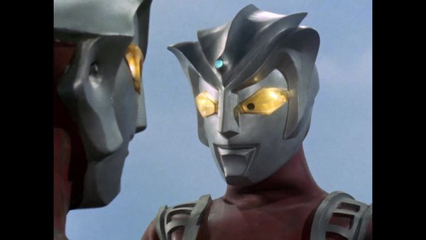 Ultraman Leo - Fly Leo Brothers, Save The Space Base!