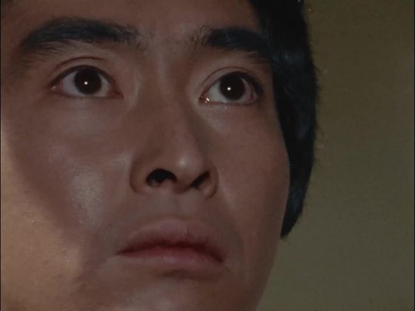 Ultraman Leo - Terror Of The Saucer Race Series - Challenge! The Terror Of The Blood-Sucking Saucer
