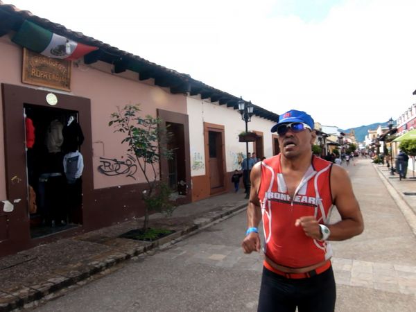 Correr Para Vivir - Luis Martinez - San Cristóbal de las Casas, Chiapas