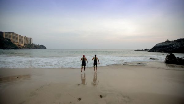 Correr Para Vivir - Jorge y Javier Hernandez - Ixtapa Zihutanejo, Guerrero