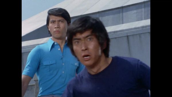 Ultraman Leo - Deadly Designs In Darkness! Attacking With Fighting Spirit